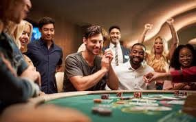 Pengguna menikmati sesi Live Casino melalui aplikasi gula777 dengan akses cepat dan stabil